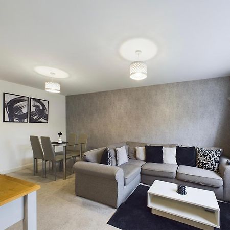 Modern 2 Bed City Apartment With Private Parking Суонси Экстерьер фото